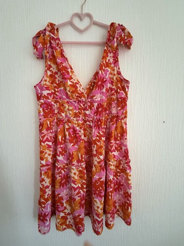Colourful pink red and orange - pink,