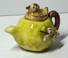 Dolls House Miniature. Duckling Teapot by Veronique Cornish 1:12 Scale
