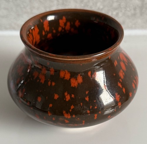 Speckled orange and black - speckled,