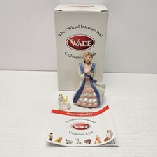 Wade Beauty Figurine