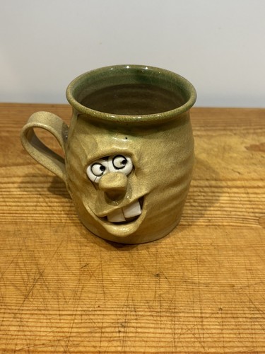 Vintage pretty ugly pottery - pretty,