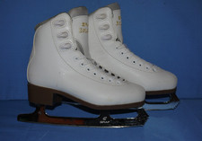 Very Good Condition - Graf