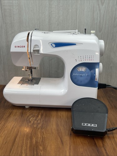 Singer featherweight sewing - featherweight, ii