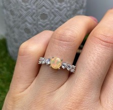 Ethiopian Opal natural