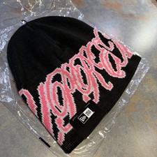 SUPREME NEW ERA CURSIVE BEANIE