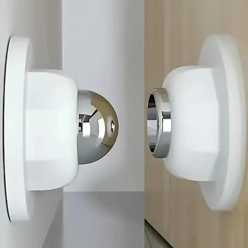Universal magnetic door - door, stop