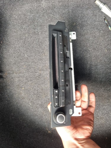 Bmw series e60 - series, radio