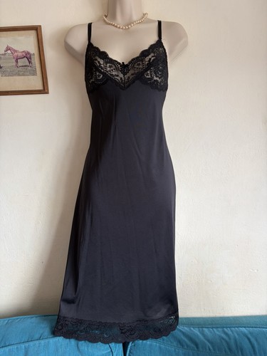 Vintage black nylon lace - black, slip