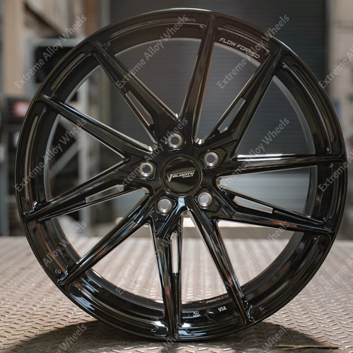 Black vf2 alloy wheels - 18",