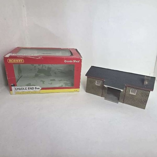 Hornby lyddle end gauge - end,