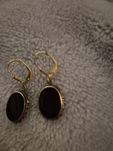 Whitby jet 9ct gold drop - gold,