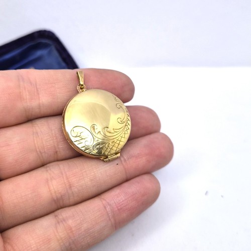 9ct gold round vintage locket - vintage,