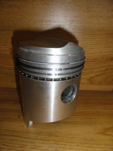 Mercedes 300 piston - mercedes,