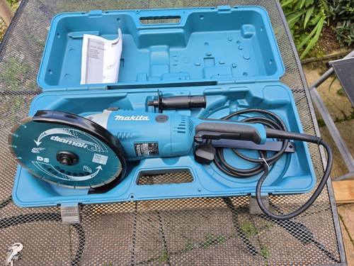Makita ga9020 angle grinder - makita,