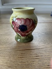 Vintage Moorcroft Vase. Pale