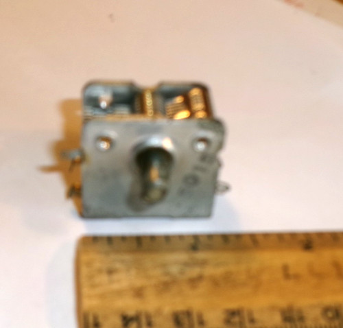 Small variable capacitor - , 2