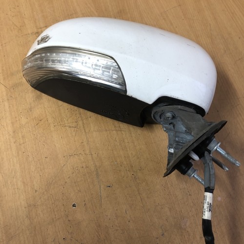 Toyota avensis mk3 wing mirror - avensis,