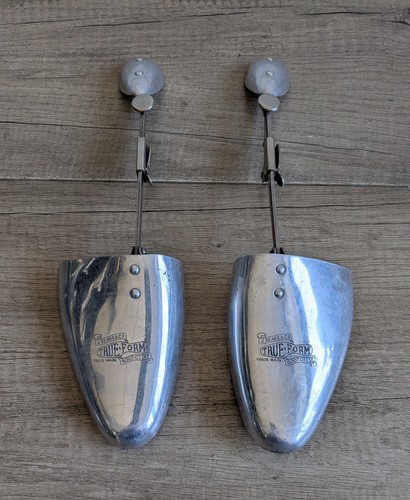 Vintage aluminium shoe - aluminium,