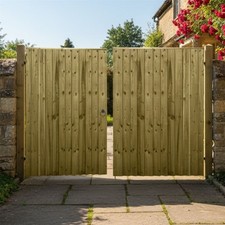 6ft Feather Edge Driveway