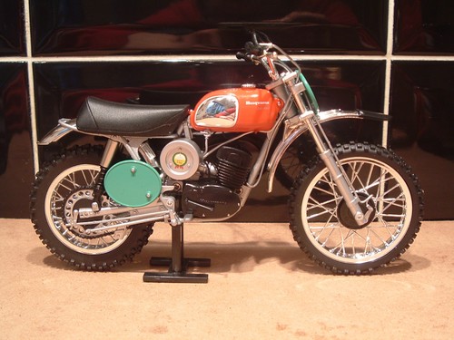 1970 husqvarna 250 cross - 1:12,