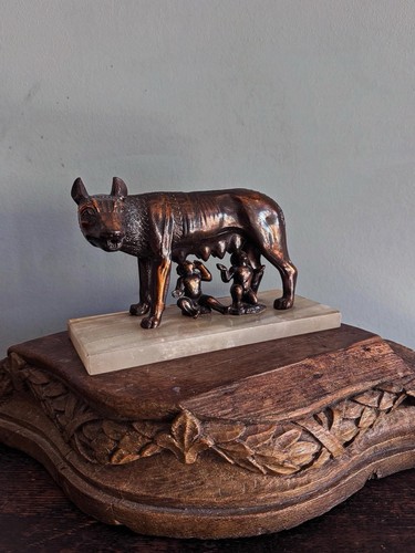 Vintage capitoline wolf - capitoline,