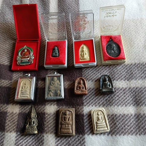 Thai buddha amulet - buddha, lot