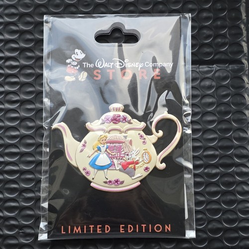 Twdc dec alice wonderland - twdc,