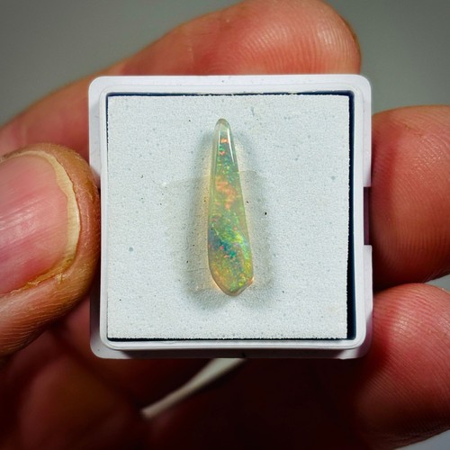 Mintabie opal crystal - mintabie,