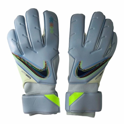 Men size nike goalkeeper - 9,