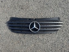 Mercedes 639 Vito 109 CDI 2008 Front Radiator Grill 6398800185 e11327
