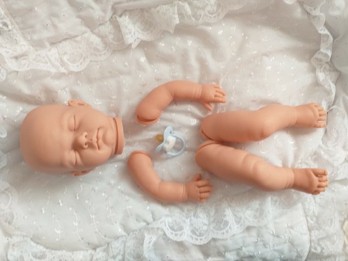 Soft lifelike doll kit lotty - soft,