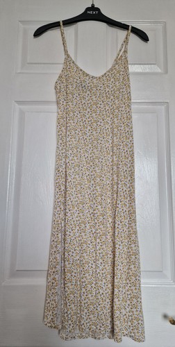 Pretty little thing formal - little,