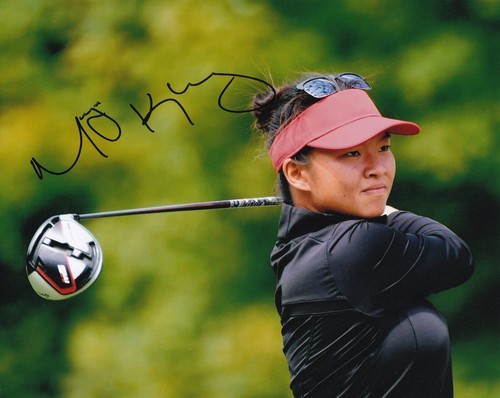 Megan khang signed - auto'd, 8x10