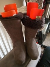 Size 3 Brown Suede, Wedge