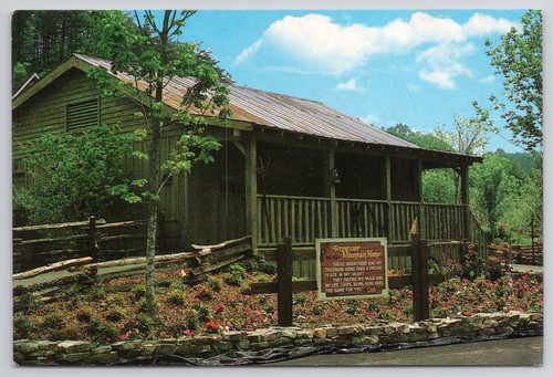 Dollywood tennessee mountain - dollywood,