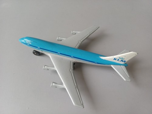 Matchbox skybusters diecast - matchbox,