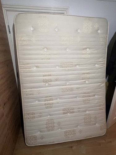 Double mattress rolled - double,