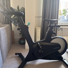 Apex Rides Spin Bike UK Version of a Peleton Online Exercise Program 