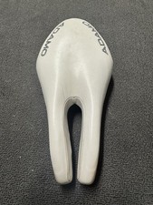 ISM Adamo Podium Saddle White