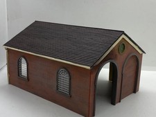 HORNBY SKALEDALE MAGNA GOODS SHED R9533 – OO Scale – UNBOXED