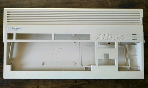 Amiga 1200 case read - 1,