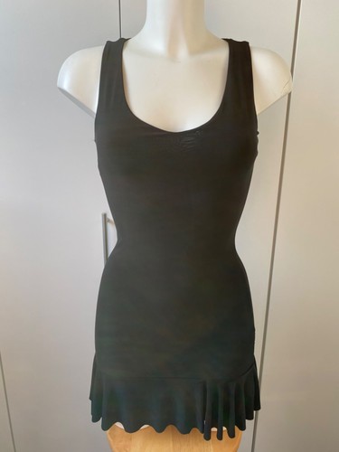Wavey black printed - printed, plunge