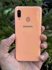 Samsung Galaxy A40 Smartphone