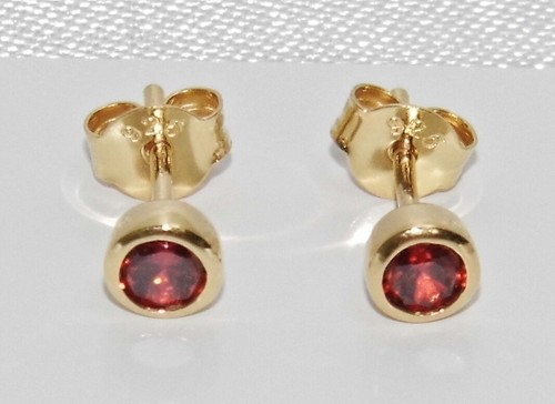 9ct yellow gold - 9ct, on