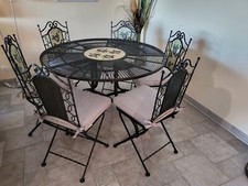 Wrought iron table and 6 chairs. Conservatory/ Patio Outdoor Garden Furniture.