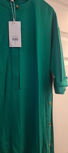 Button side dress green - side, shirt