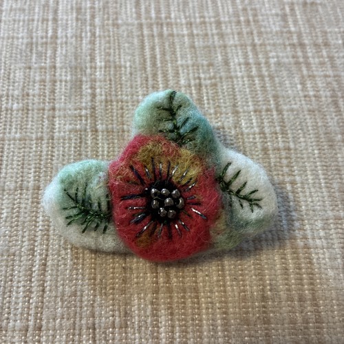 Needle felted brooch flower - felted,
