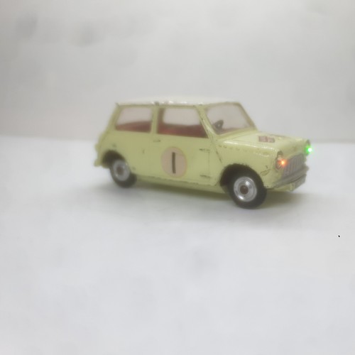 Corgi toys morris mini cooper - morris,