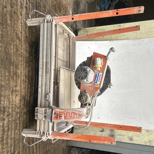 Nuova saw 110v radial arm - 110v,