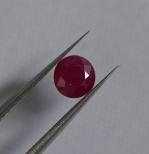 Ruby 4mm faceted - ruby, loose